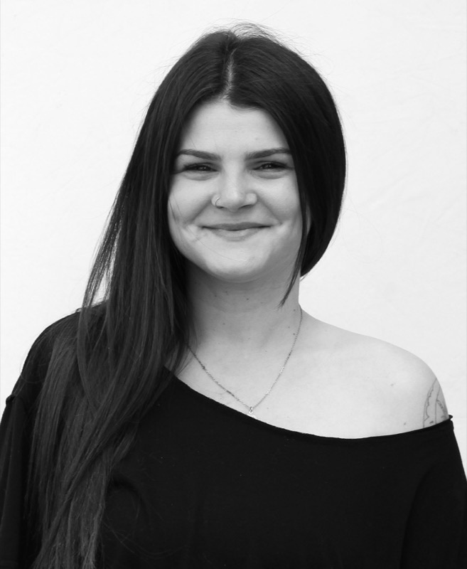 Sierra, Esthetician